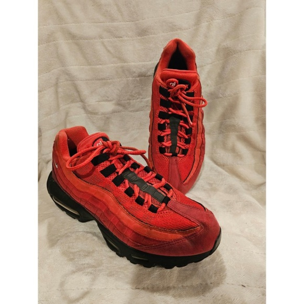 Nike Air Max 95 AT2865-600 Red Mens‎ Athletic Running Shoes Sneakers Size 8.5